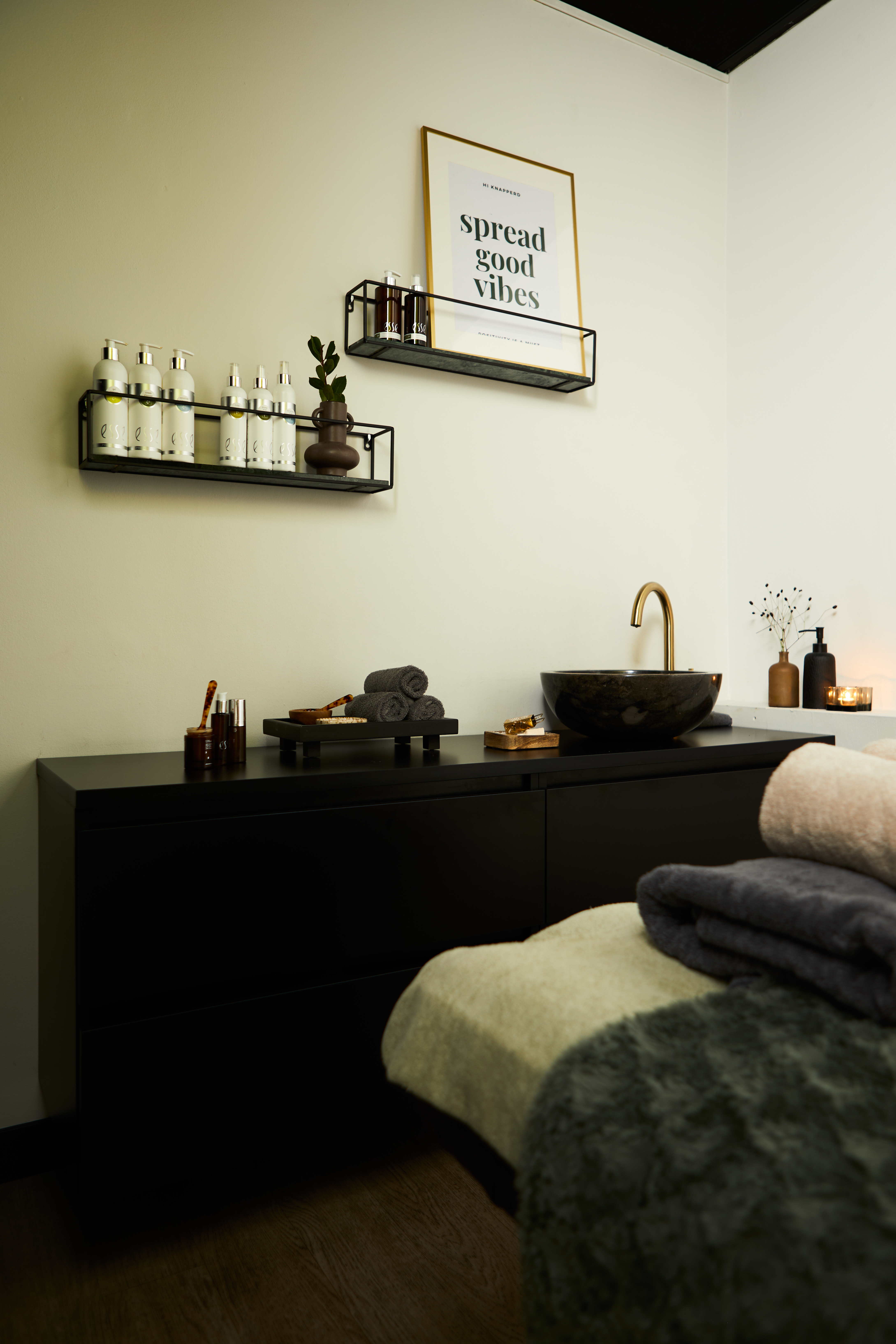 KNAPPP Organic Skin Clinic 